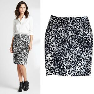 ST. JOHN 2010 Collection B&W Silk Blend Animal Print Pencil Skirt 10
